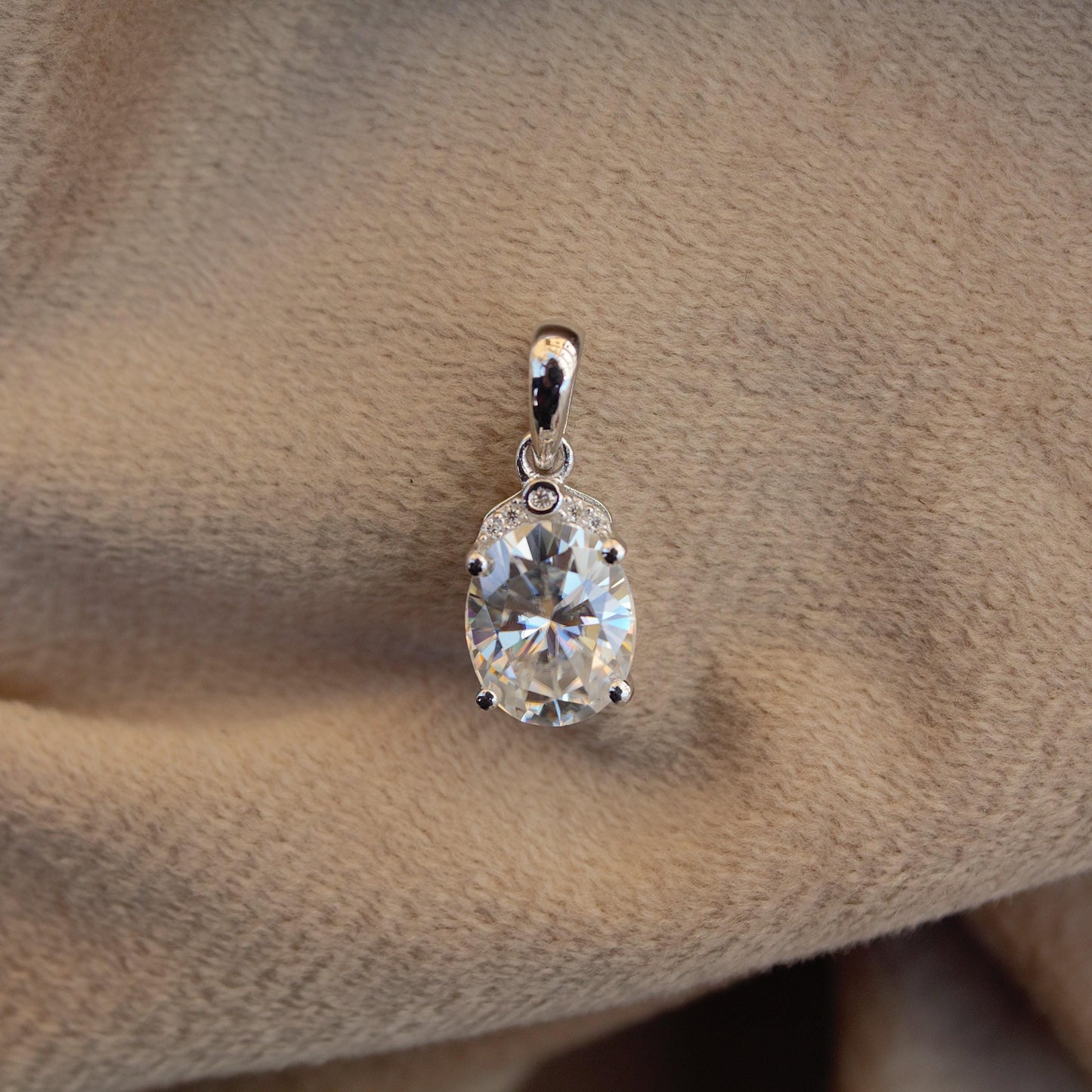 Oval Moissanite Silver Pendant, Solitaire White Stone Pendant, 925 Sterling Silver Sparkling Pendant, Classic Silver Pendant Jewelry for Her