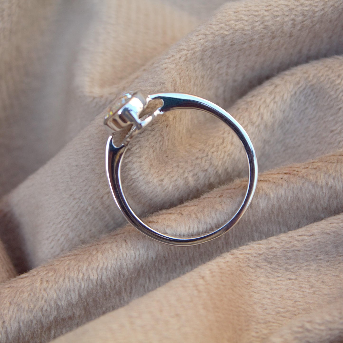 Oval Cut Moissanite 925Sterling Silver Ring, Solitaire Bezel Setting Ring, Statement Dainty Ring, Vintage Anniversary Ring for Men and Women