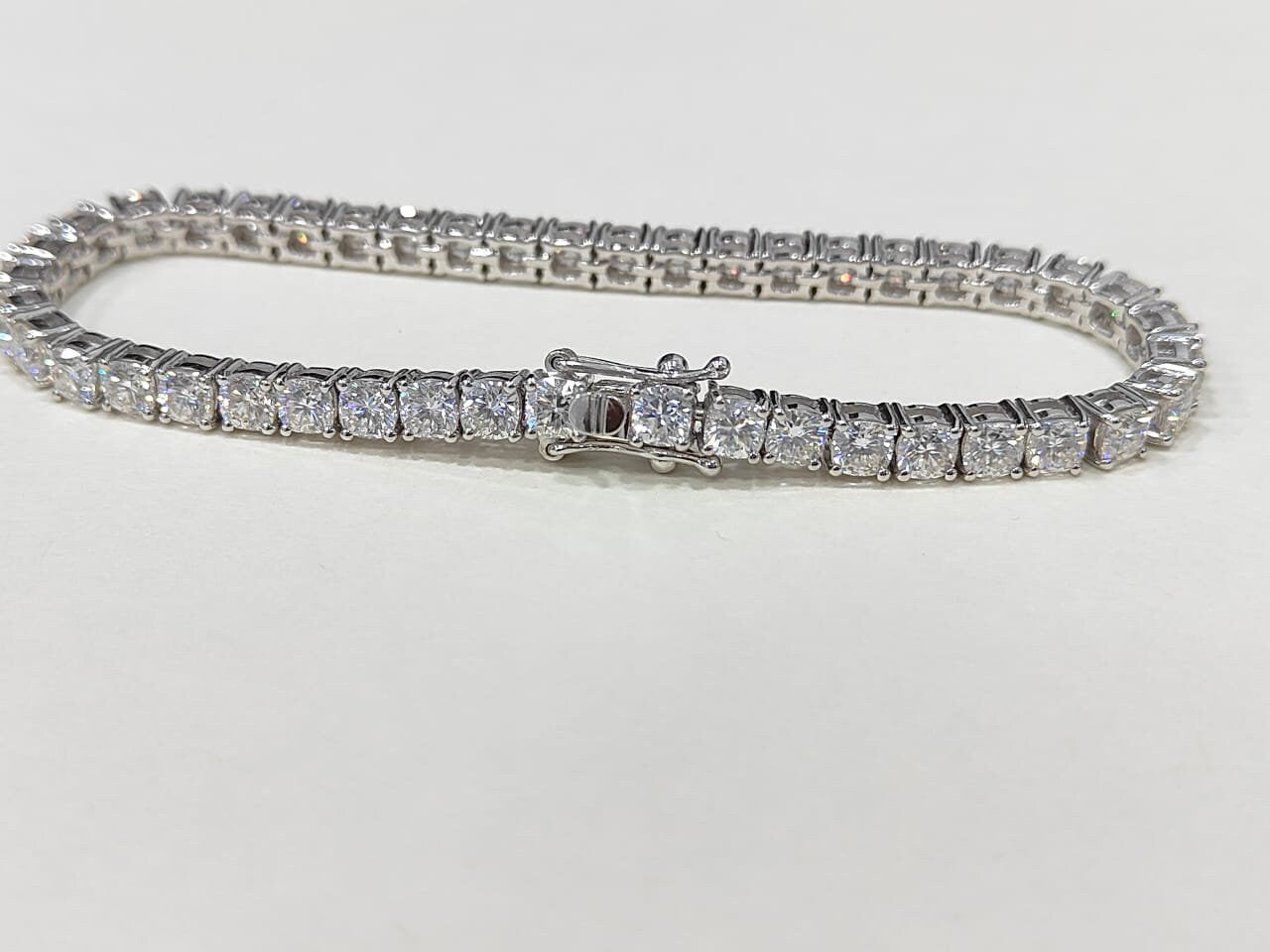 Moissanite Cushion Cut Bracelet, 14k/18k Solid Gold Bracelet, Infinity Tennis Bracelet, Minimalist Bracelet, Wedding Bracelet for Bride