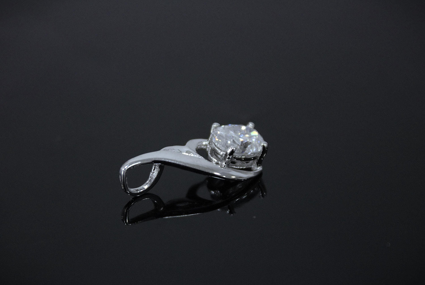 925 Sterling Silver Moissanite Oval Cut Pendant, Minimalist Charm Pendant, White Moissanite Jewelry, Silver Pendant for Chain, Gift for Her