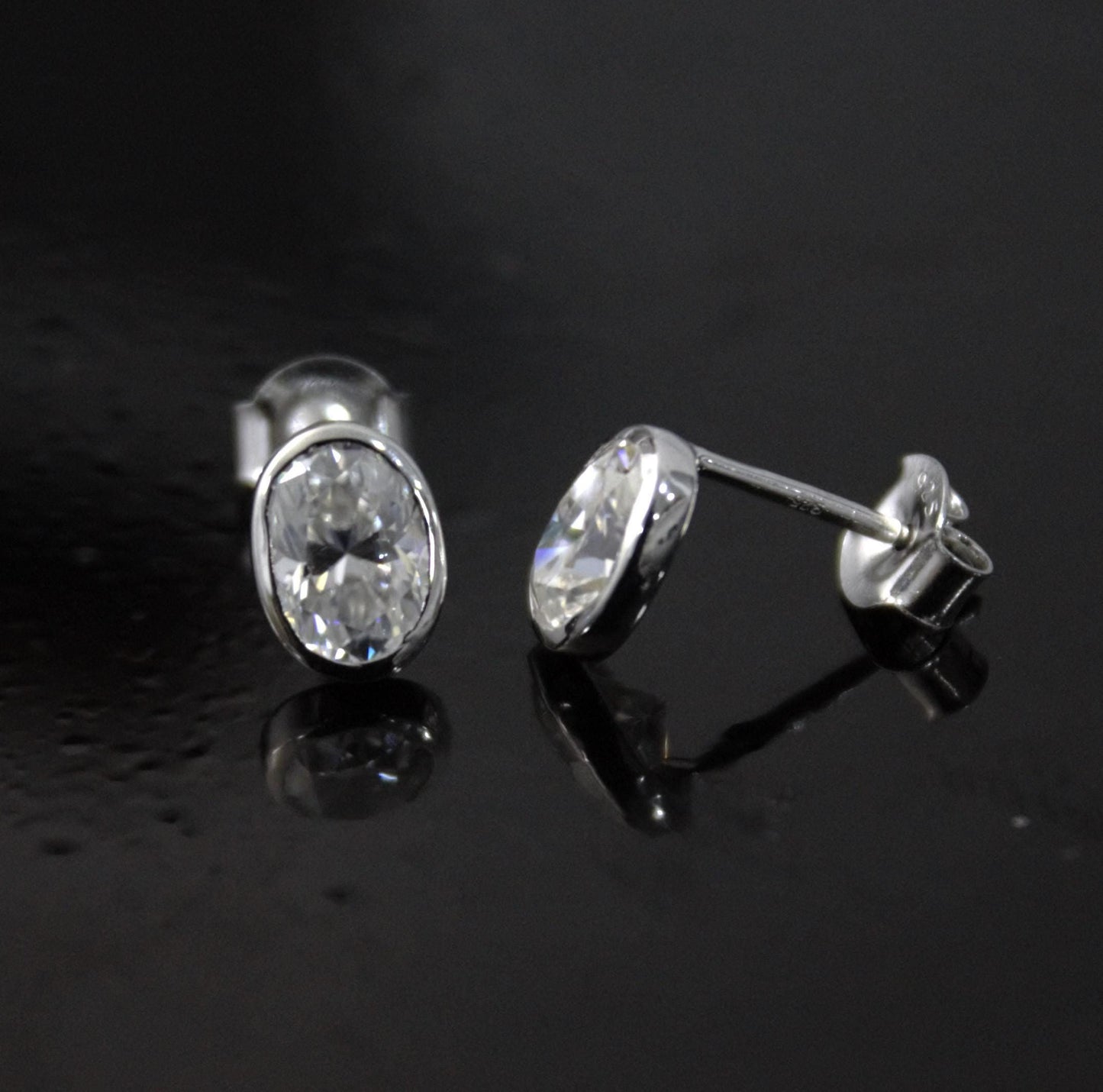 Minimalist Oval Cut Moissanite Stone Stud Earrings, 925 Sterling Silver Earrings, Lightweight Moissanite Stud Earring, Perfect Gift for Wife