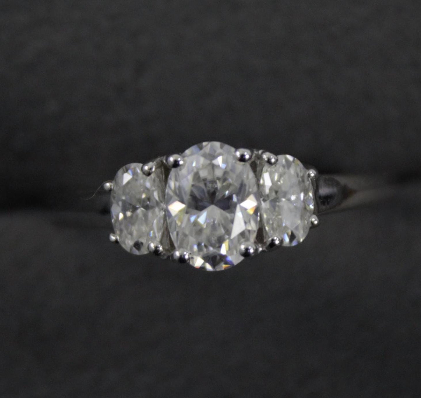 Oval Cut Stone Statement Ring for Her, White Moissanite Three Stone Ring, Oval Shape Ring, Anniversary Ring for Wife, Moissanite Jewelry