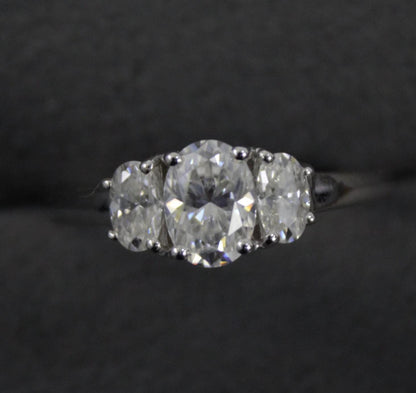 Oval Cut Stone Statement Ring for Her, White Moissanite Three Stone Ring, Oval Shape Ring, Anniversary Ring for Wife, Moissanite Jewelry