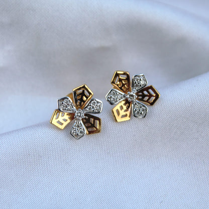 Yellow Gold Diamond Jewelry Set, 18k Gold Pendant Earring Set, Floral Design Classic Jewelry, Gold Chain Pendant with Stud Earrings for Her