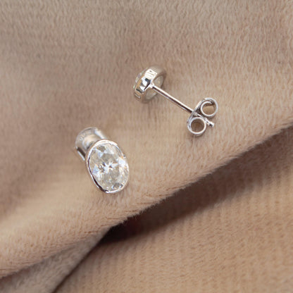 Minimalist Oval Cut Moissanite Stone Stud Earrings, 925 Sterling Silver Earrings, Lightweight Moissanite Stud Earring, Perfect Gift for Wife