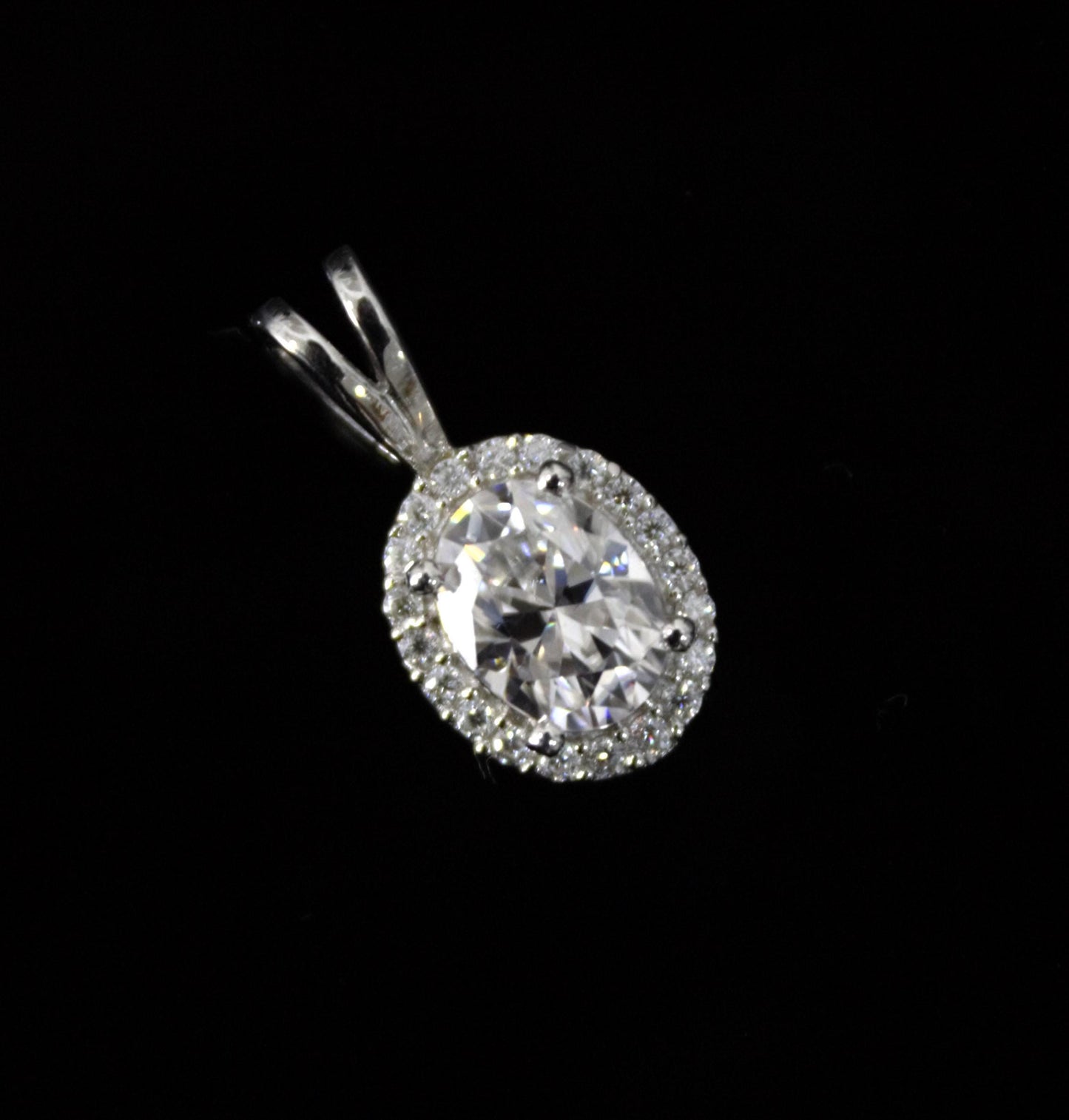 Oval Moissanite 925 Sterling Silver Halo Pendant, Minimalist Jewelry, Silver Dainty Pendant, Four Prong Pendant, Perfect Gift for Bridesmaid