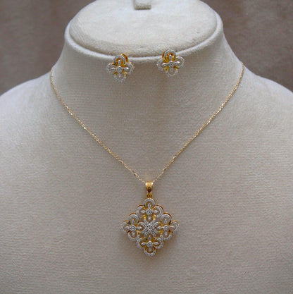 Designer Gold Diamond Jewelry Set, 18k Yellow Gold Chain Pendant with Stud Earrings, Clover Diamond Jewelry, Wedding Jewelry Gift for Bride