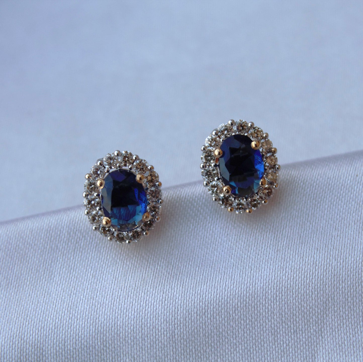 Blue Sapphire with Real Diamonds Jewelry Set, Oval Cut Solitaire Halo Pendant with Stud Earrings, 18k Yellow Gold Jewelry Set for Bridesmaid