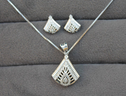 Beautiful Bridal Gold Jewelry Set, Real Diamond Dainty Necklace and Earring Set, Designer Statement 18K Gold Certified Jewelry for Women