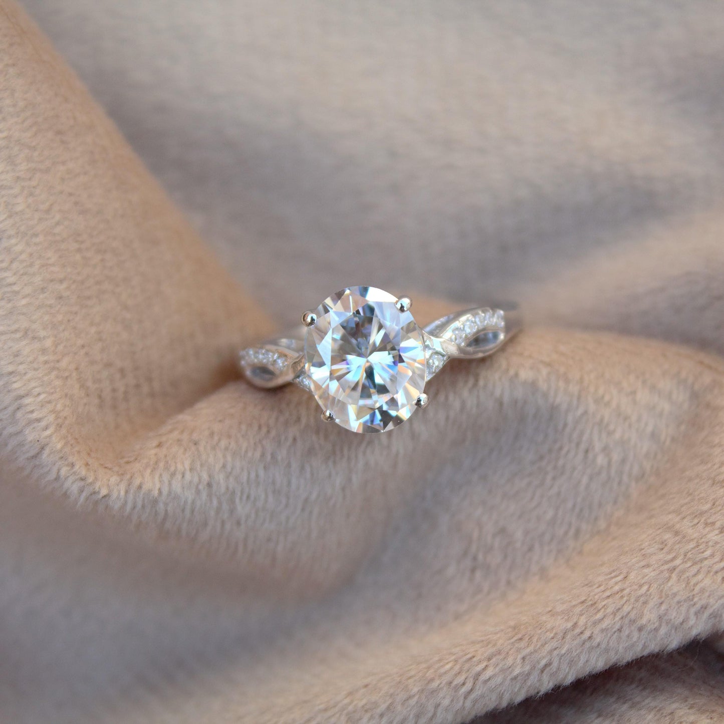 Stunning Oval Cut Moissanite Ring, Sterling Silver Engagement Ring, Vintage-Inspired Promise Ring, Dainty Anniversary Gift, Bridal Jewelry