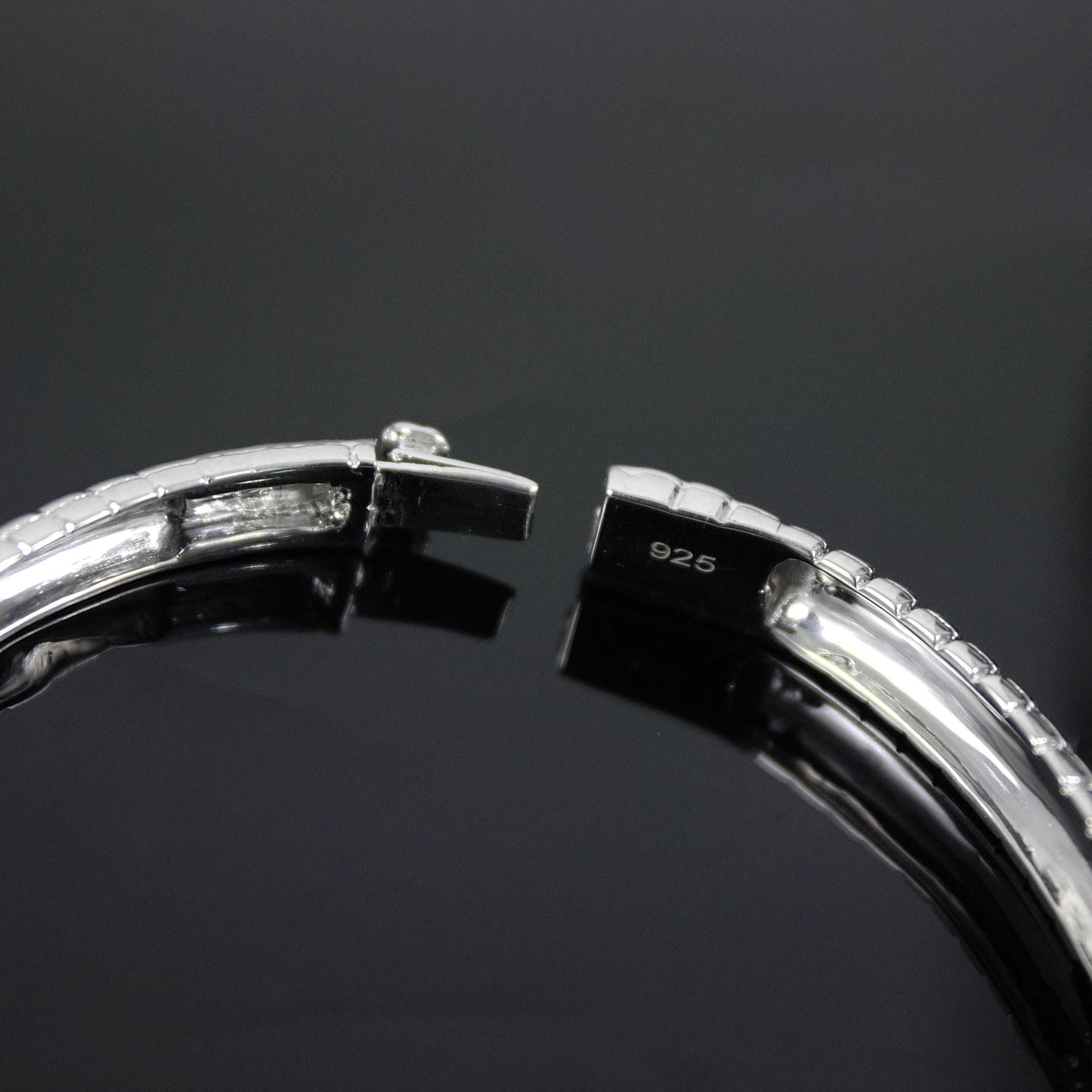 Moissanite Silver Bangle Bracelet For Engagement Gift, 925 Sterling Silver Bracelet Bangle, Delicate Hinged Bracelet,Station Bangle Bracelet