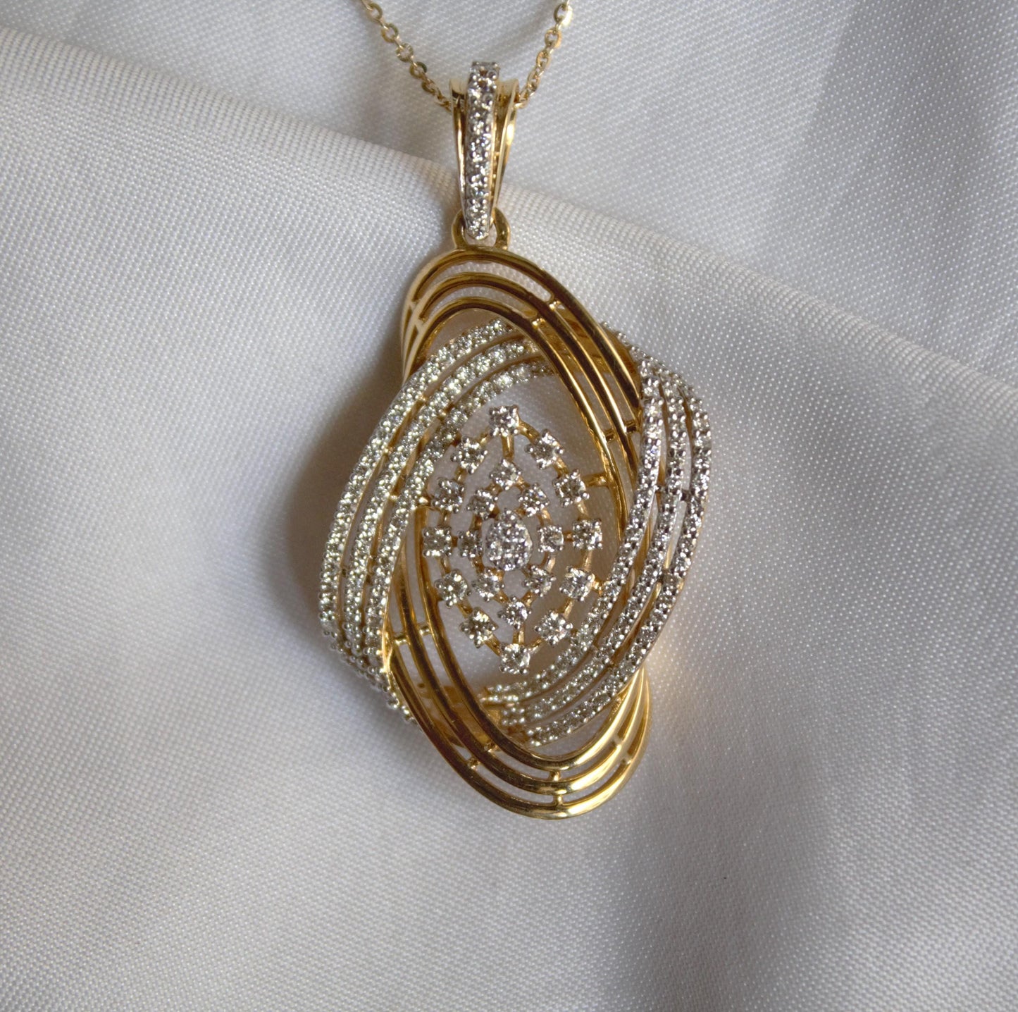 IGI Certified Natural Diamond Yellow Gold Jewelry Set, Pendant Necklace with Stud Earrings, Designer Gold Wedding Jewelry for Bridesmaids