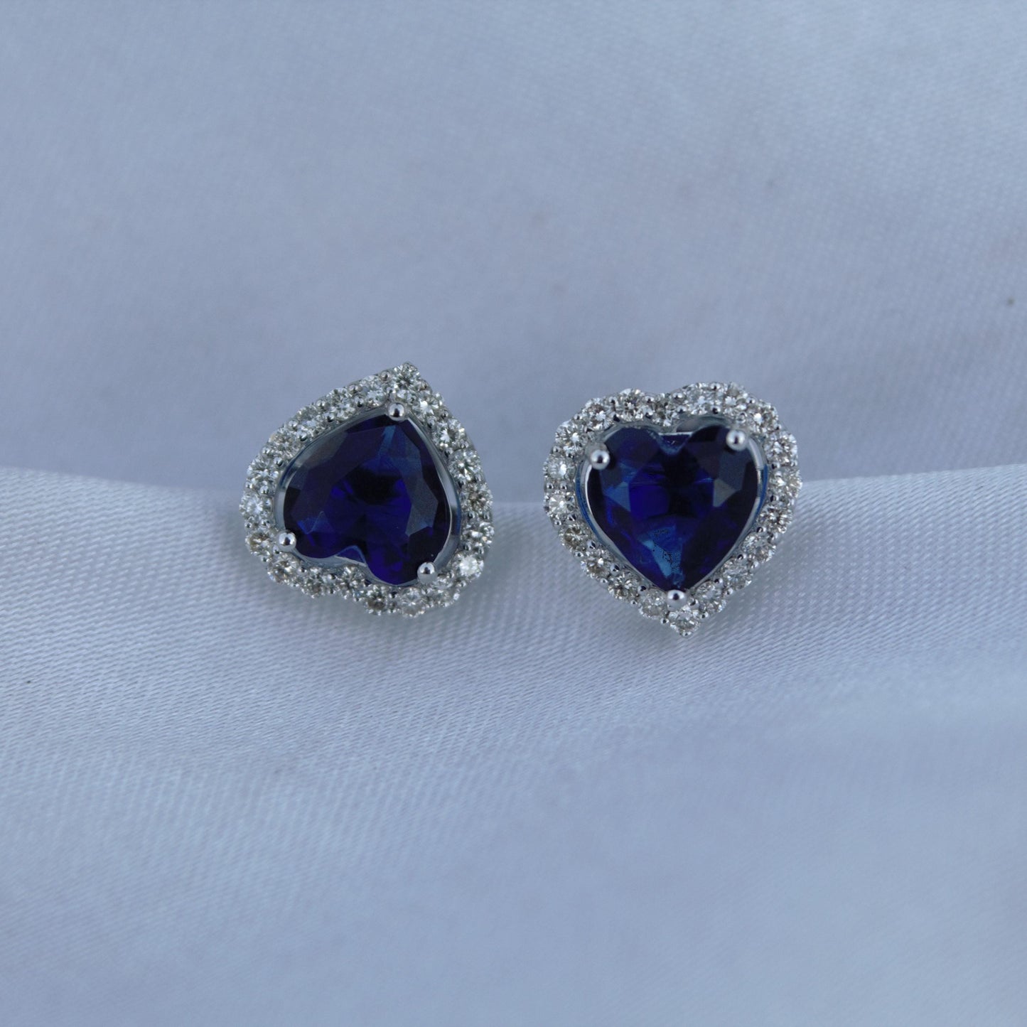 Heart Shape Blue Sapphire with Natural Diamond Jewelry Set, Solitaire Halo Pendant with Stud Earrings, 18k White Gold Jewelry Set for Girls