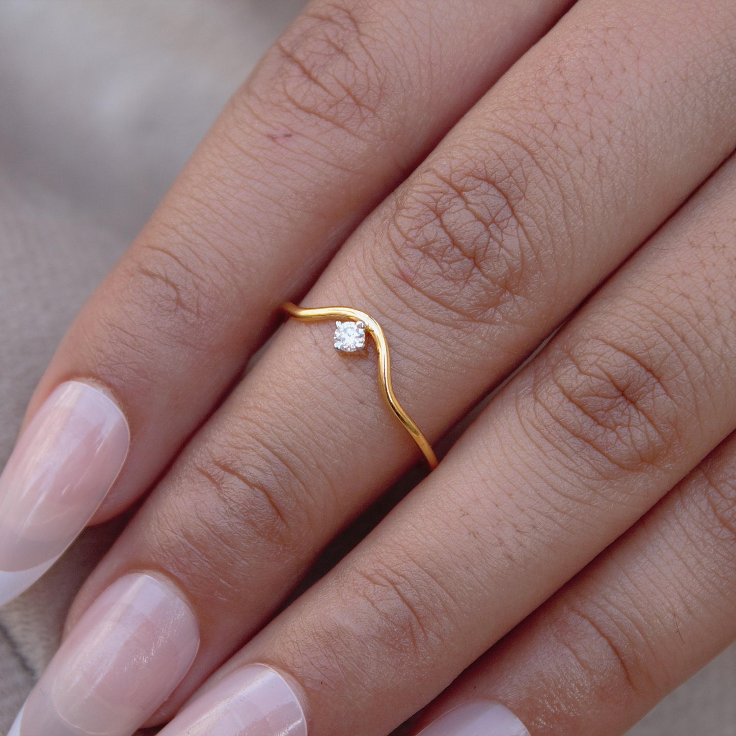 18k Solid Gold Moissanite Ring, Curved Prong Setting Thin Ring, Round Cut Minimalist Gold Ring, Moissanite Solid Gold Jewelry for Gift