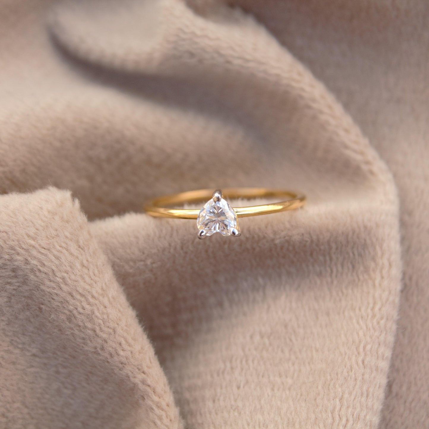 D Color VVS1 Moissanite Ring, 18K Solid Gold Heart Ring, 3 Prong Setting Gold Ring, Minimalist Moissanite Gold Heart Ring For Her