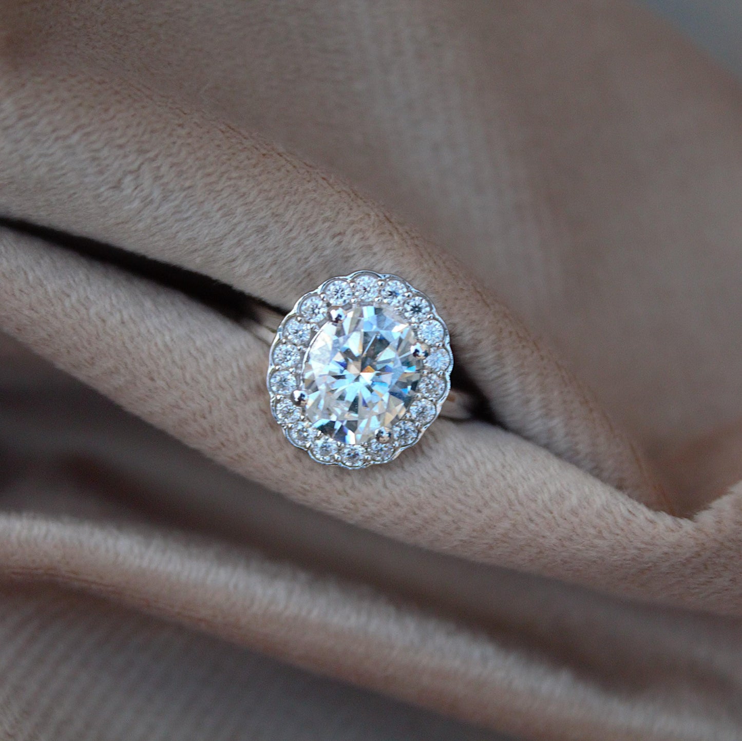 Oval Cut Moissanite Ring in 925 Sterling Silver, Solitaire Wedding Ring for Bride, Vintage Style Silver Jewelry, Travel Jewelry for Women