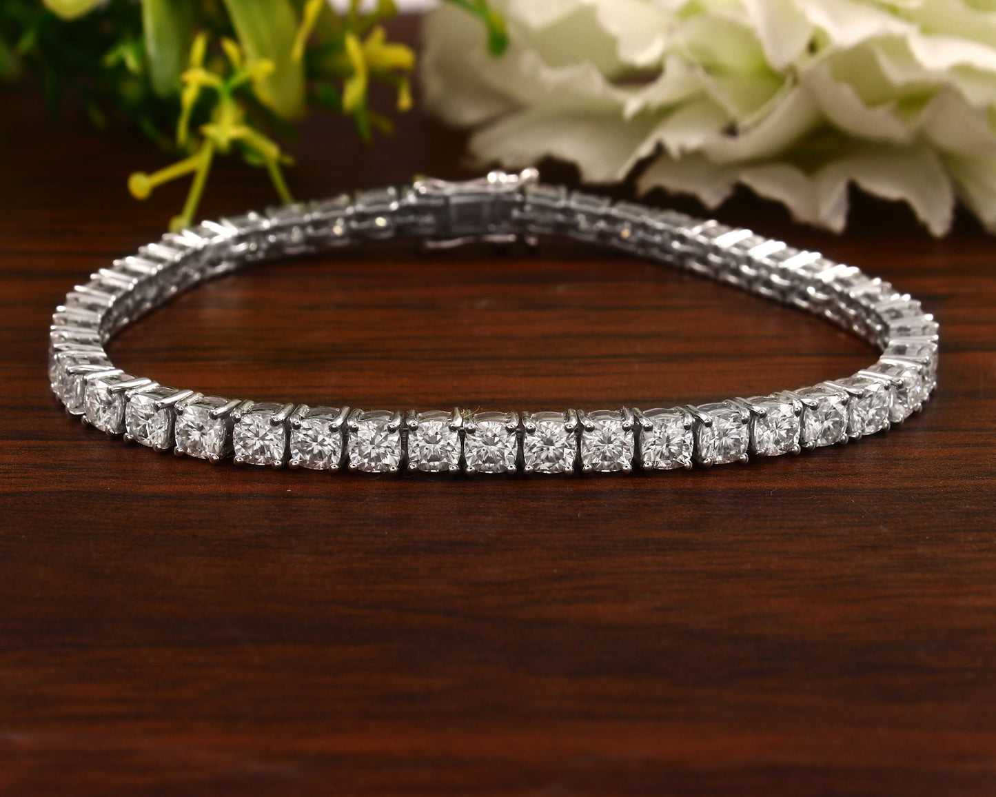 Moissanite Cushion Cut Bracelet, 14k/18k Solid Gold Bracelet, Infinity Tennis Bracelet, Minimalist Bracelet, Wedding Bracelet for Bride