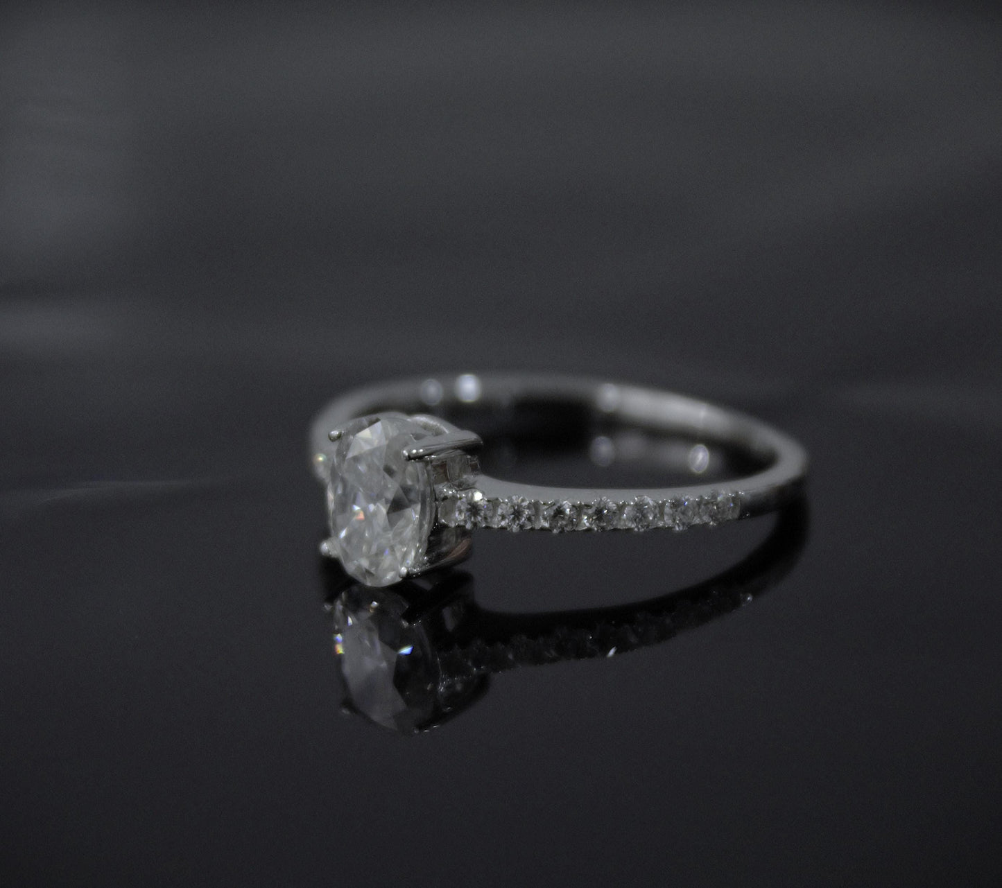 Solid 925 Sterling Silver Moissanite Ring, White Stone Ring for Women, Unique Anniversary Gift, Silver Solitaire Ring, Dainty Oval Cut Ring