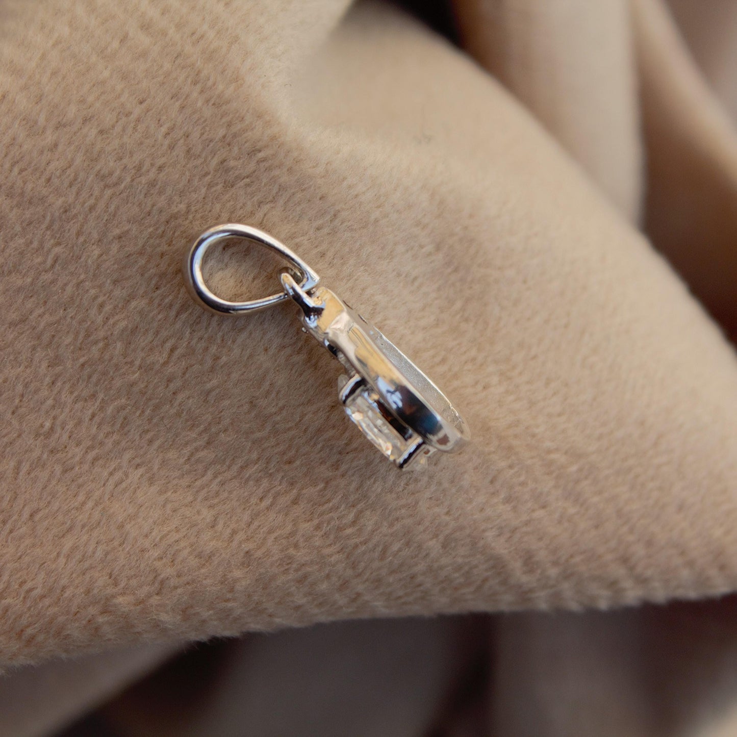 White Moissanite Oval Cut Charm Pendant, 925 Sterling Silver Dainty Pendant, Elegant Silver Pendant for Chain, Perfect Birthday Gift for Her