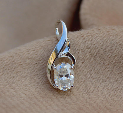 925 Sterling Silver Moissanite Oval Cut Pendant, Minimalist Charm Pendant, White Moissanite Jewelry, Silver Pendant for Chain, Gift for Her