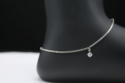 925 Sterling Silver Anklet, Minimalist Chain Anklet, 4 mm Moissanite Single Stone Anklet, Dainty Handmade Jewelry, Perfect for Everyday