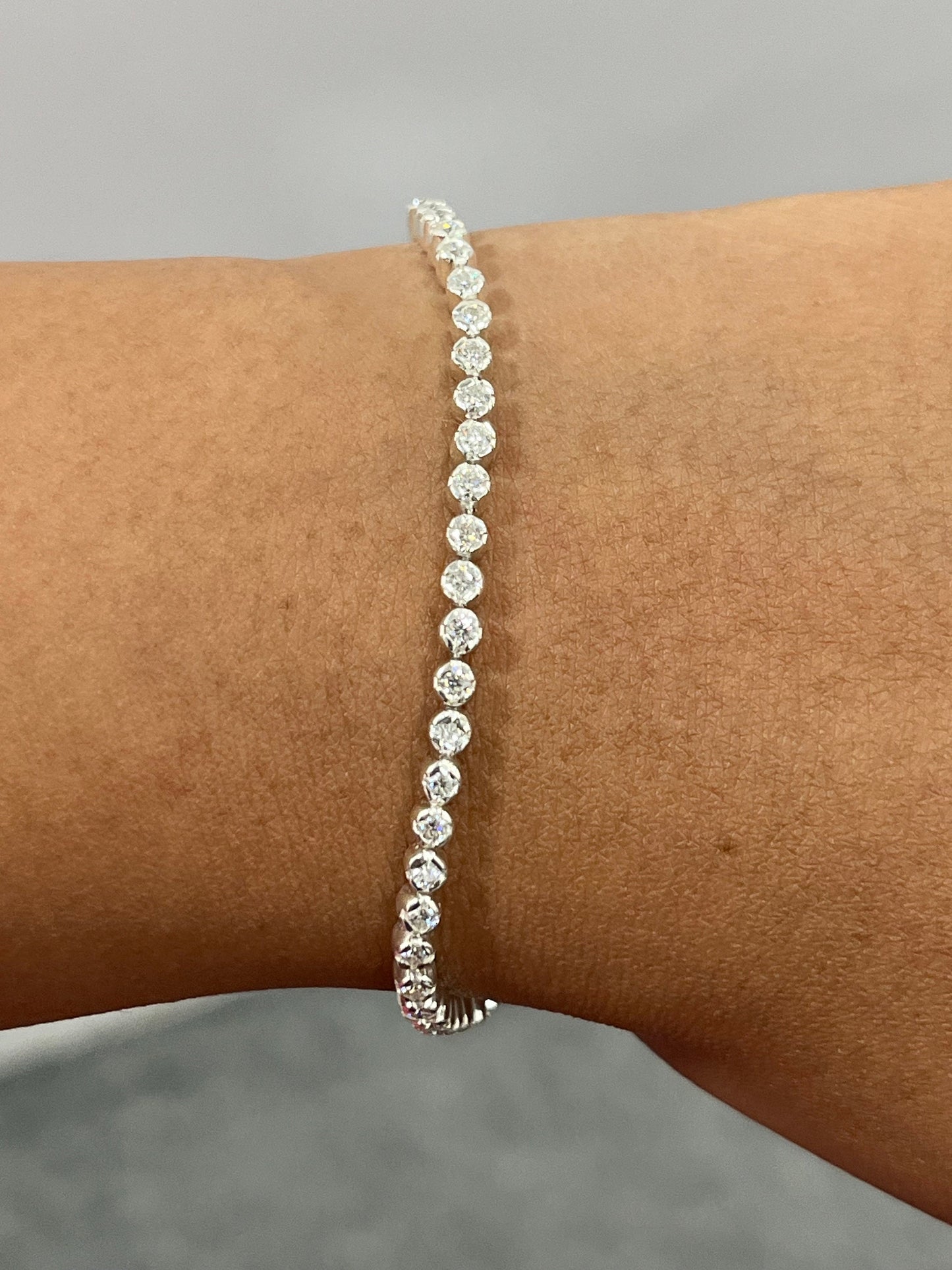 Brilliant Moissanite Bracelet, 2.1 MM Moissanite Gold Bracelet, Minimalist Bracelet,  Solid Gold Bracelet, Statement Tennis Bracelet for Her