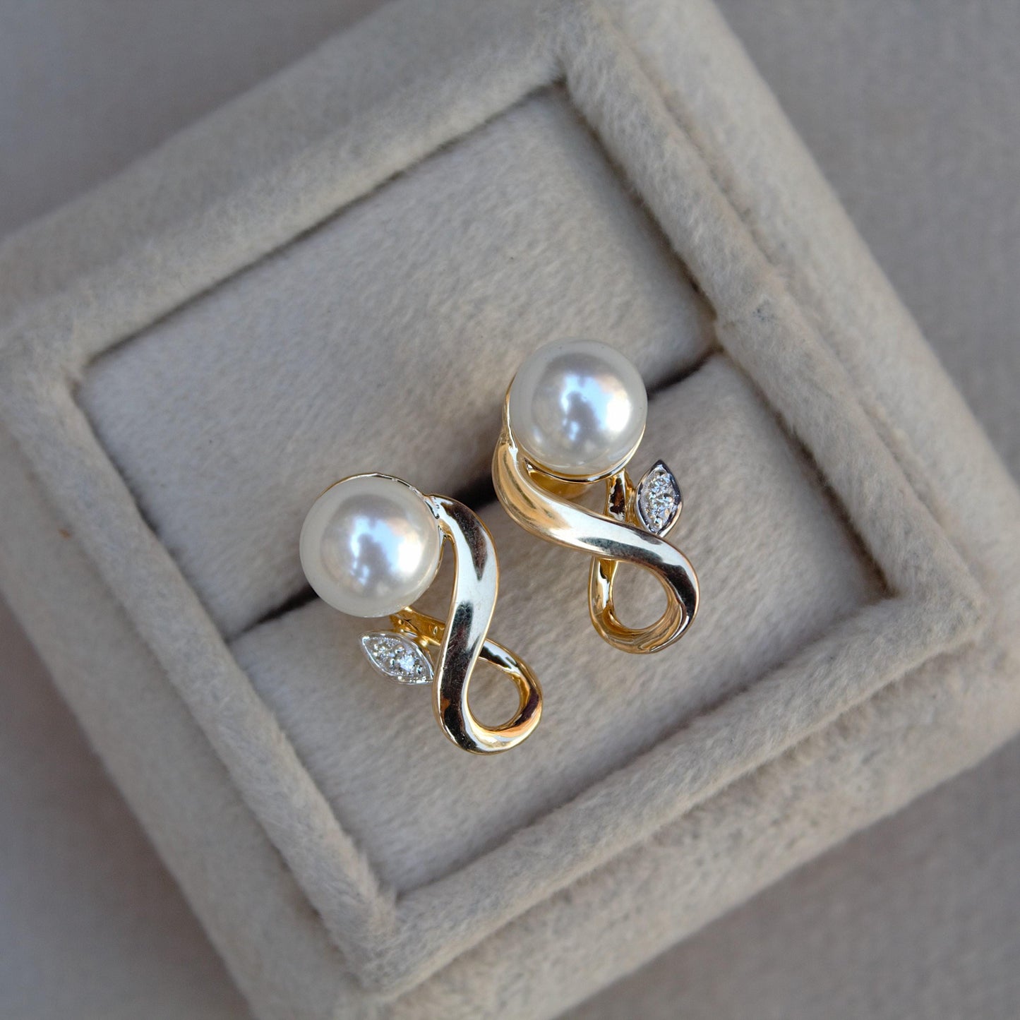 Natural Diamond With Pearl Stud Earring, Certified Real Diamond 18K Gold Jewelry, Screw Back Earring for Women, Beautiful Luxuries Earrings