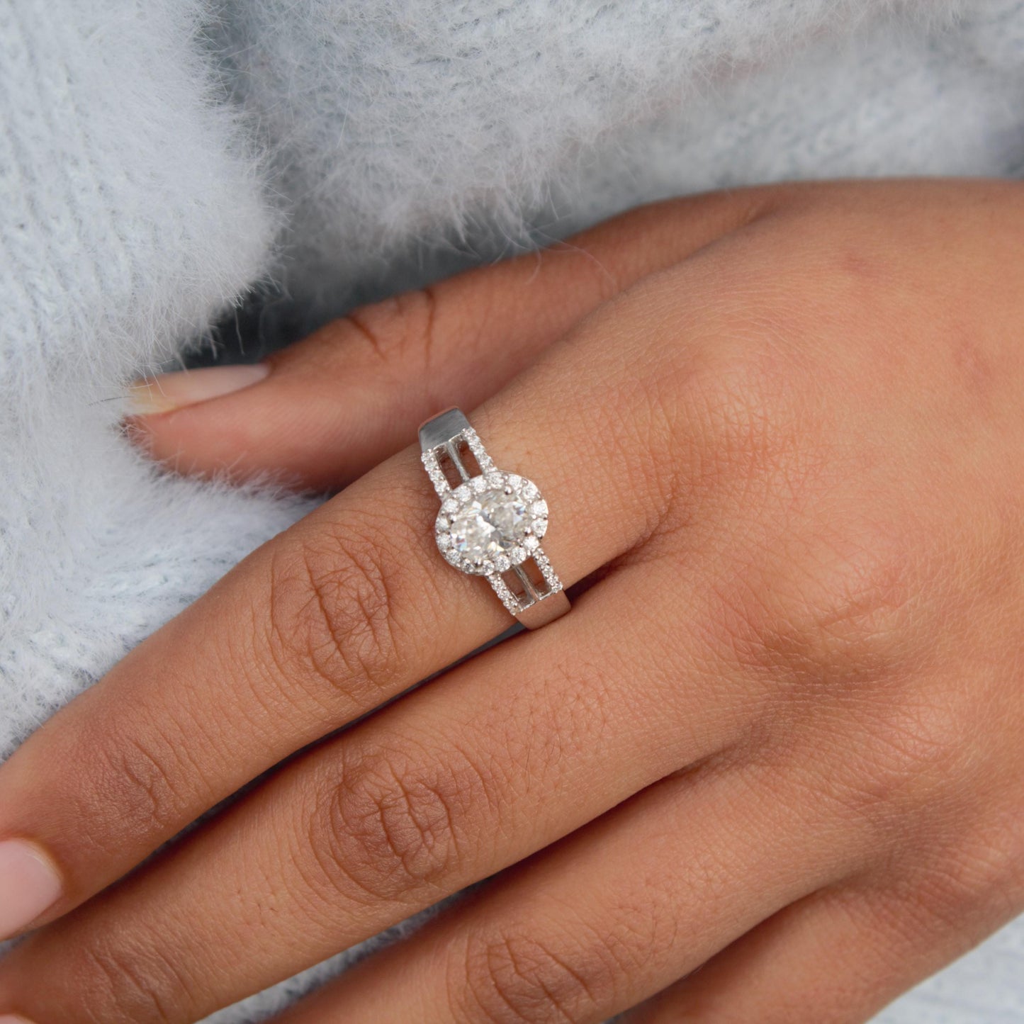 Oval Moissanite Engagement Ring, 925 Sterling Silver Statement Ring, Oval Cut Stone Ring for Women, Handmade Silver Ring, Moissanite Jewelry