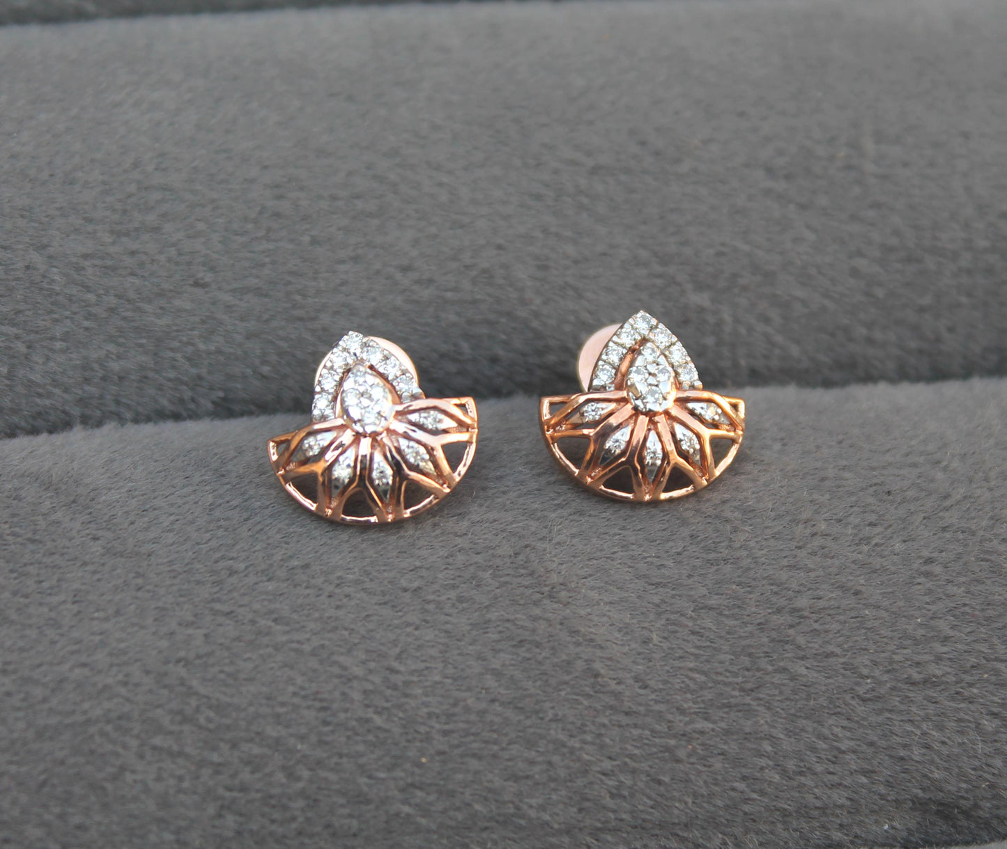 Real Diamond Necklace Earrings Set, 18K Gold Bridal Jewelry Set, Lightweight Gold Jewelry, Diamond Pendant with Chain, Gold Stud Earrings