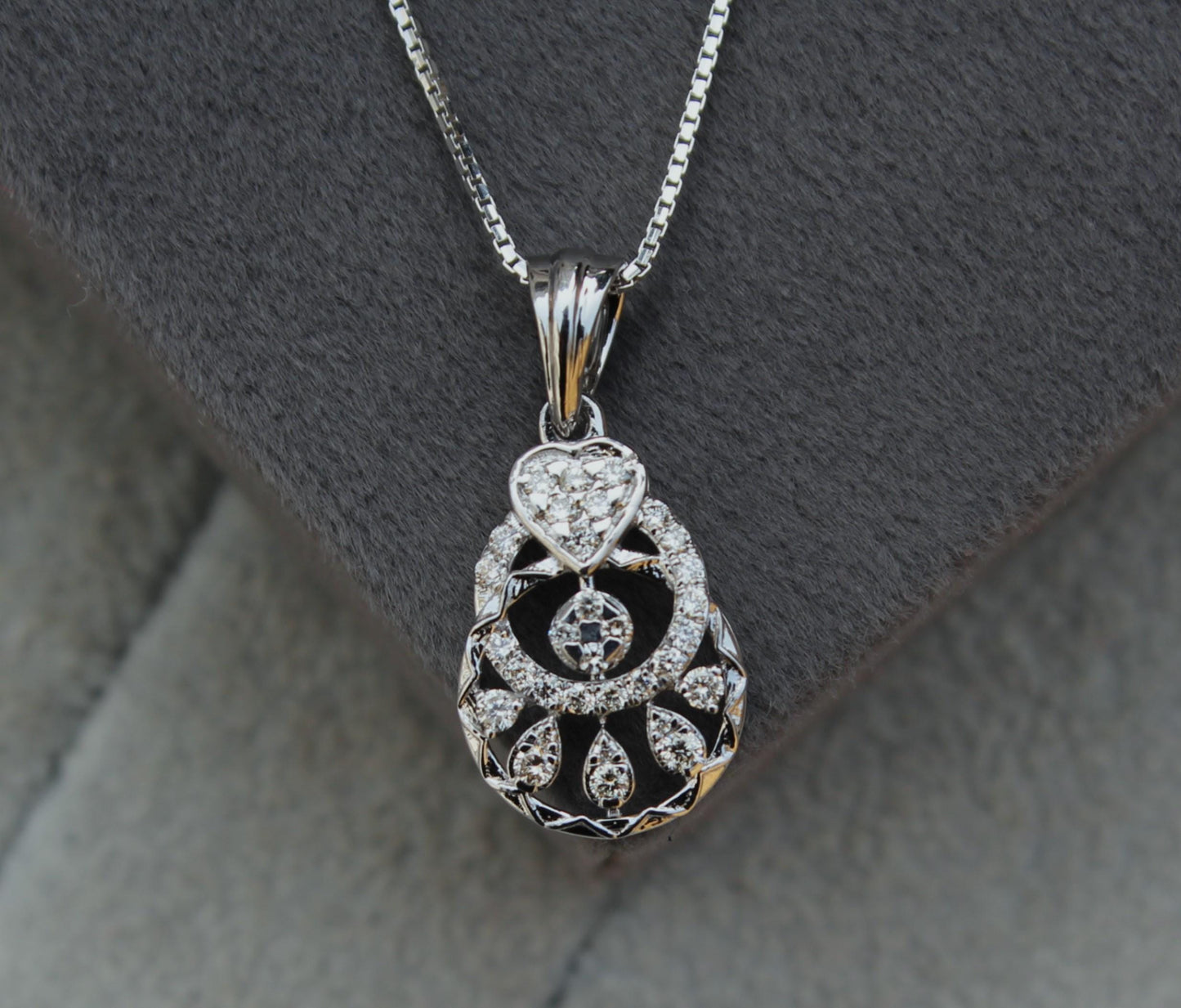 White Gold Diamond Earrings Necklace Set, 18K Gold Diamond Jewelry, IGI Certified Jewelry, Heart Shape Jewelry Perfect For Valentines Gift