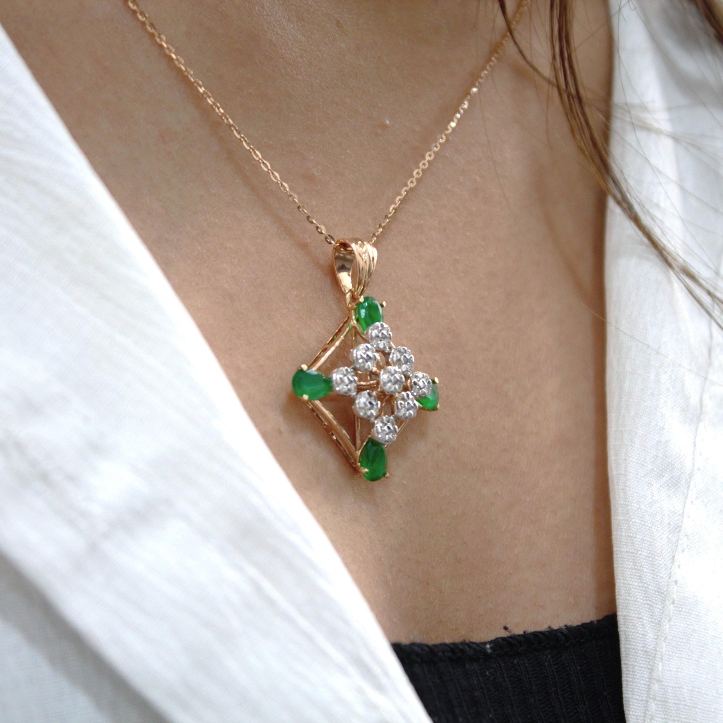 18K Gold Diamond Stud Earrings and Necklace, Charm Handmade Bridal Jewelry Set, Green Emerald Jewelry, Minimalist Wedding Gift for Women