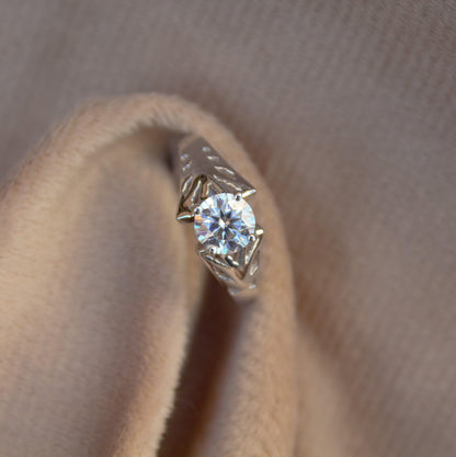 Round Cut Moissanite Stone Ring, 925 Sterling Silver Delicate Ring, Vintage Art Deco Ring, Statement Silver Ring, Prefect Anniversary Gift