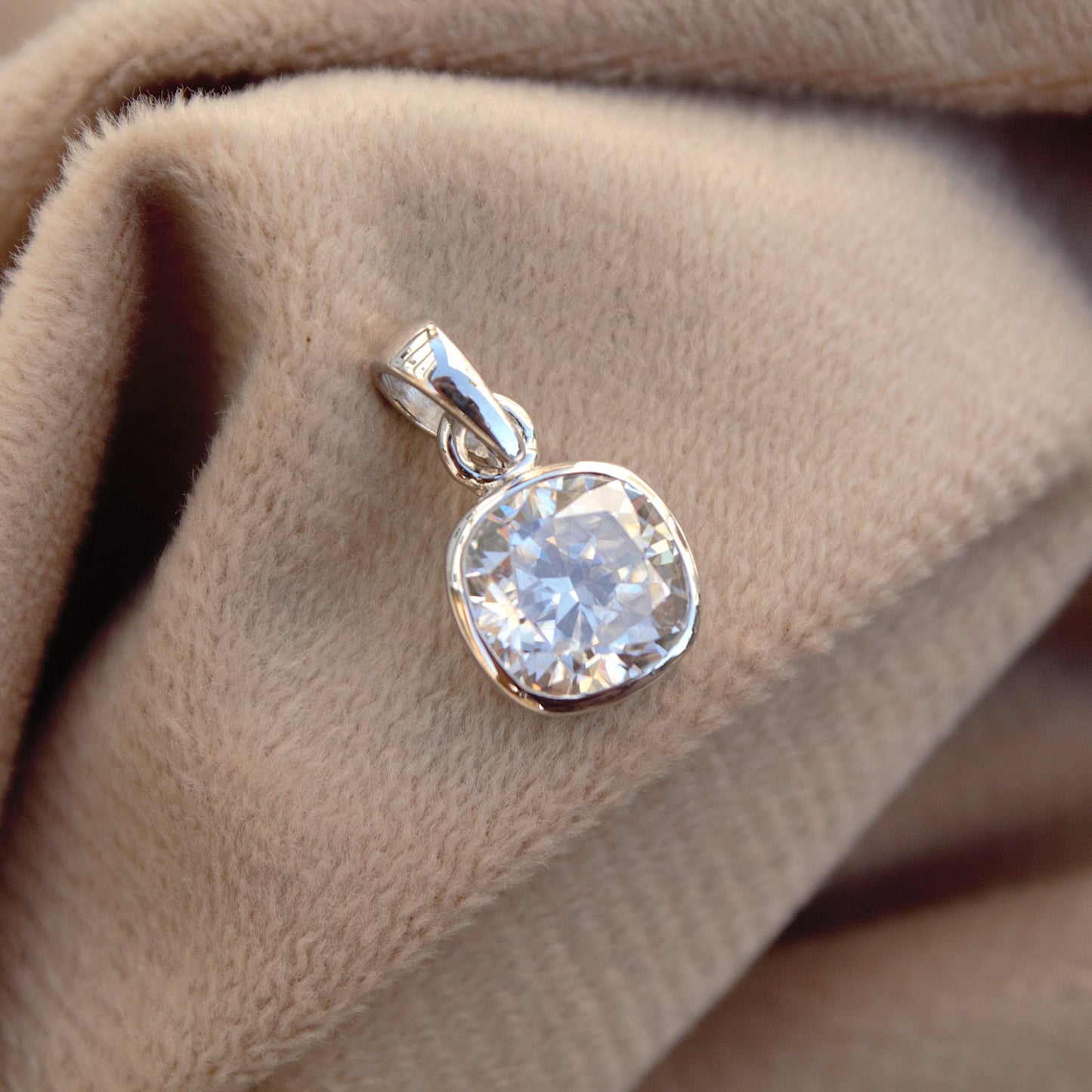 Cushion Cut Moissanite 925 Sterling Silver Pendant, Faceted Cut Stone Pendant, Dainty White Stone Jewelry, Perfect Gift for Men and Women