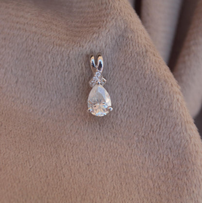 Teardrop Prong Set Moissanite Pendant, 925 Sterling Silver Handmade Pendant, Pear Cut Pendant for Chain, Minimalist Pendant for Bridesmaids