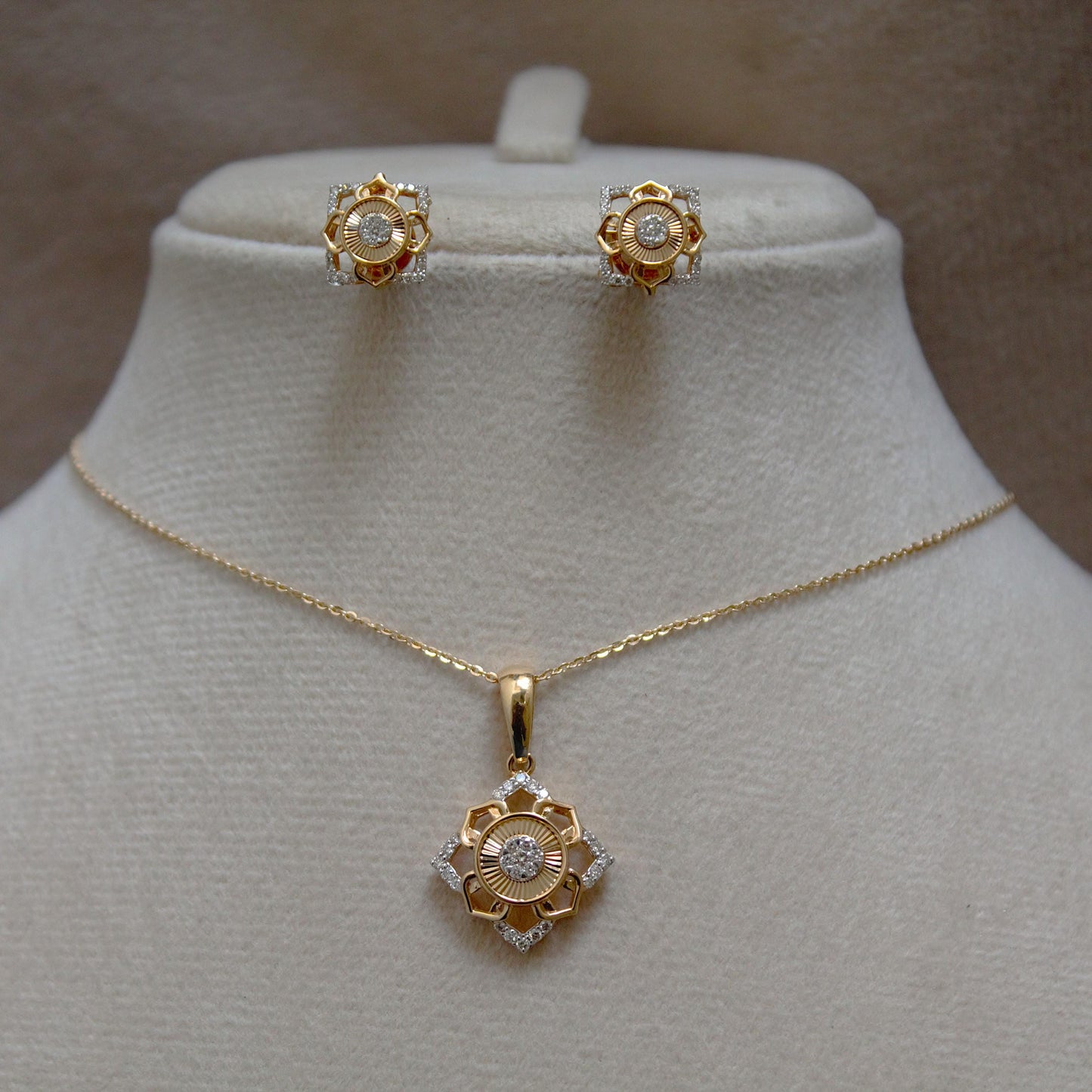 18k Yellow Gold Necklace with Earrings, Real Diamond Jewelry Set, Gold Diamond Jewelry for Her, Minimalist Charm Pendant with Chain and Stud