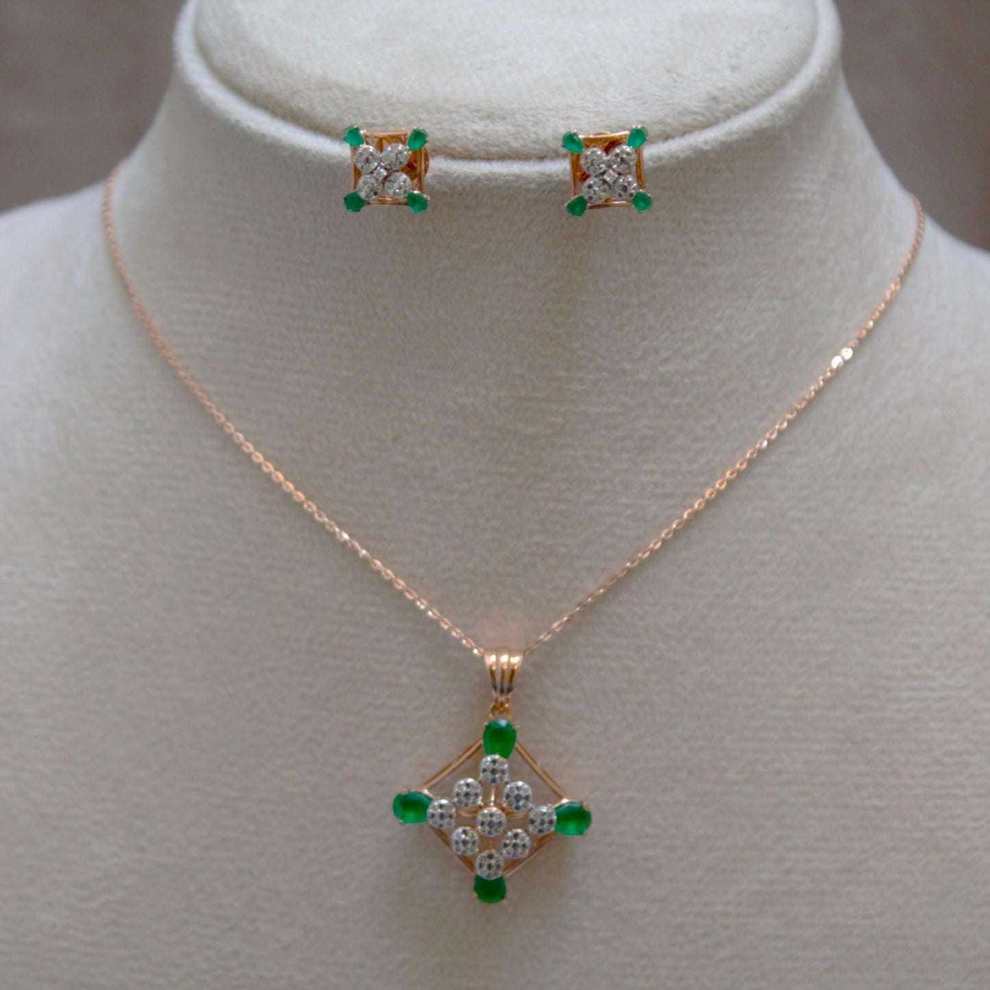 18K Gold Diamond Stud Earrings and Necklace, Charm Handmade Bridal Jewelry Set, Green Emerald Jewelry, Minimalist Wedding Gift for Women