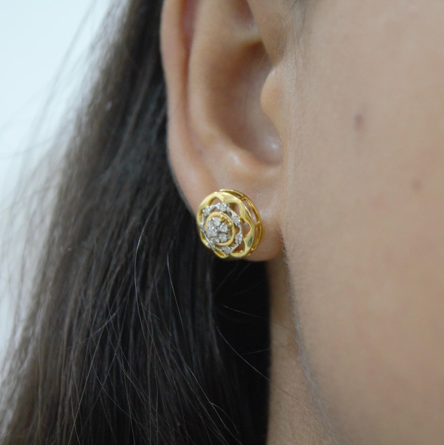 Natural Diamond Halo Cluster Pendant, 18k Solid Yellow Gold Pendant for Wife, IGI Certified Beautiful Diamond Pendant, Designer Elegant Gift