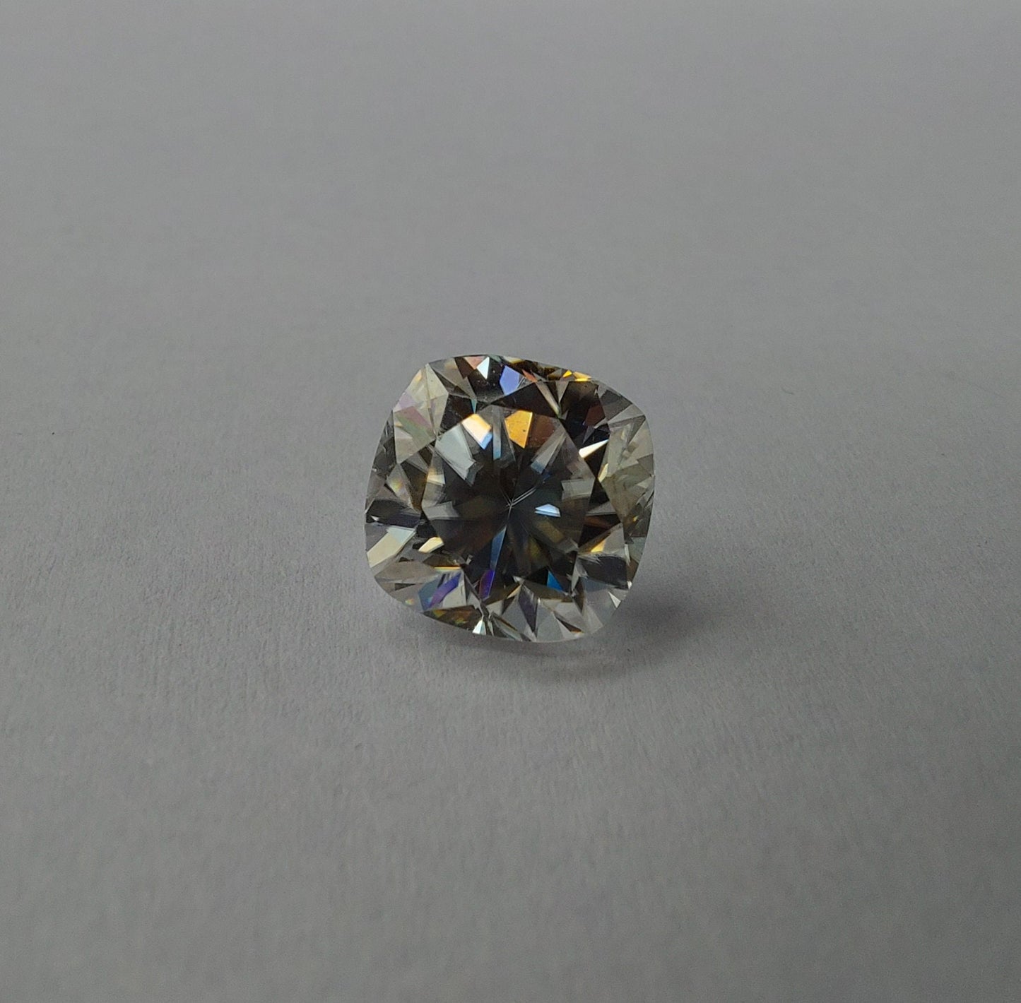 6 carat Cushion Moissanite - 11 MM Cushion Cut moissanite - D Color VVS1 Diamond Stone with GRA Certificate