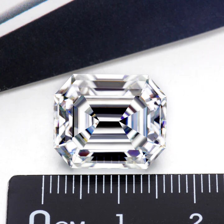 Emerald Cut Octagon Moissanite - D Color VVS1 Moissanite Diamond Stone with GRA Certificate