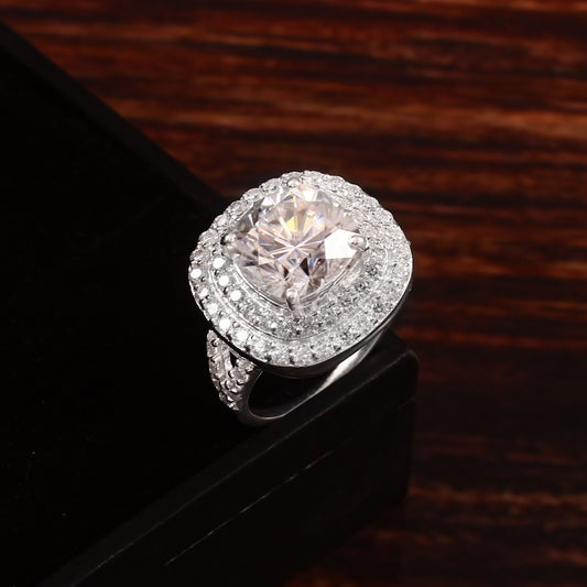 3.5 carat Cuhion Lab Diamond Gold Ring