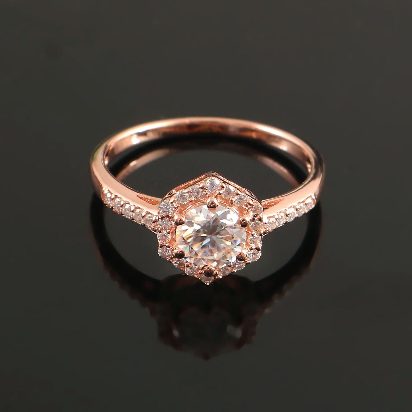 1 carat tcw round lab diamond ring
