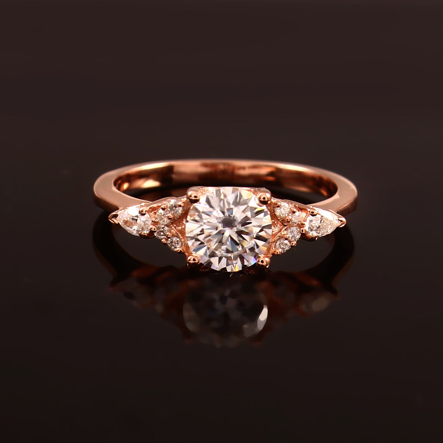 Round Solitaire Lab Grown Diamond ring in Solid Gold