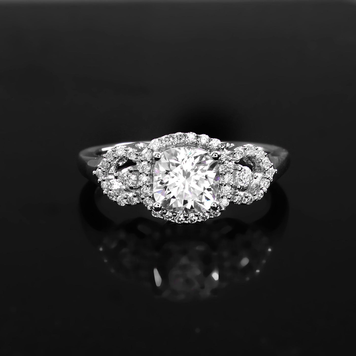 1 carat Cushion Lab Diamond Ring - Solid gold ring