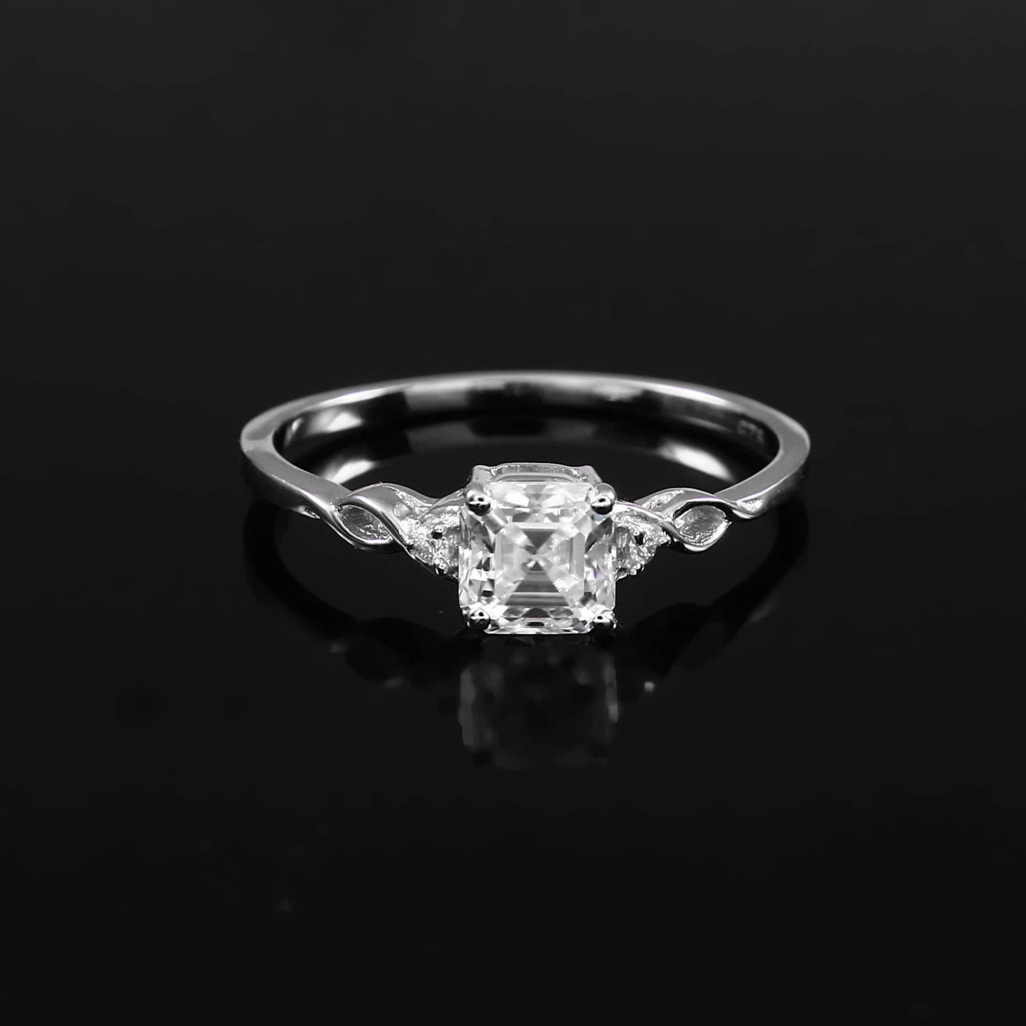 Asscher Cut Lab Diamond Gold Ring