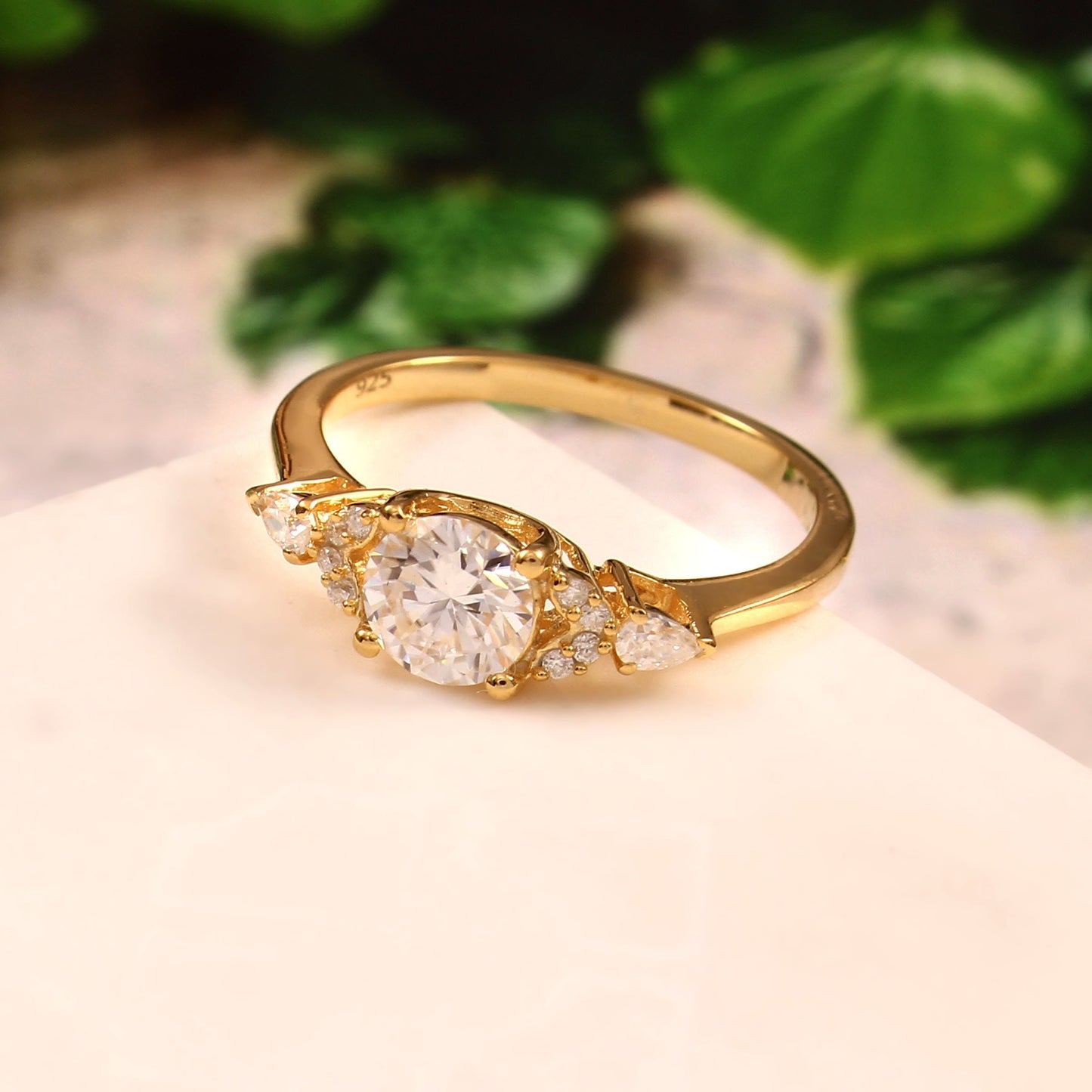 Round Solitaire Lab Grown Diamond ring in Solid Gold